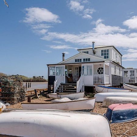 The Boathouse In Felixstowe Ferry - Stunning Waterfront Property Экстерьер фото
