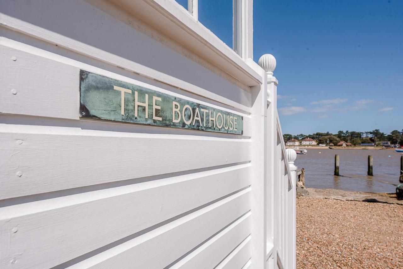 The Boathouse In Felixstowe Ferry - Stunning Waterfront Property Экстерьер фото