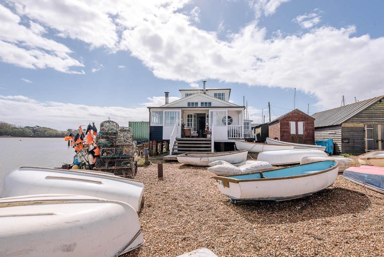 The Boathouse In Felixstowe Ferry - Stunning Waterfront Property Экстерьер фото